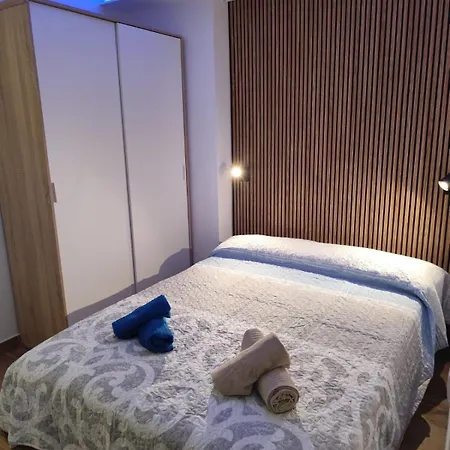 Holidays Beachfront Terrace & Sea Views Apartmán Empuriabrava